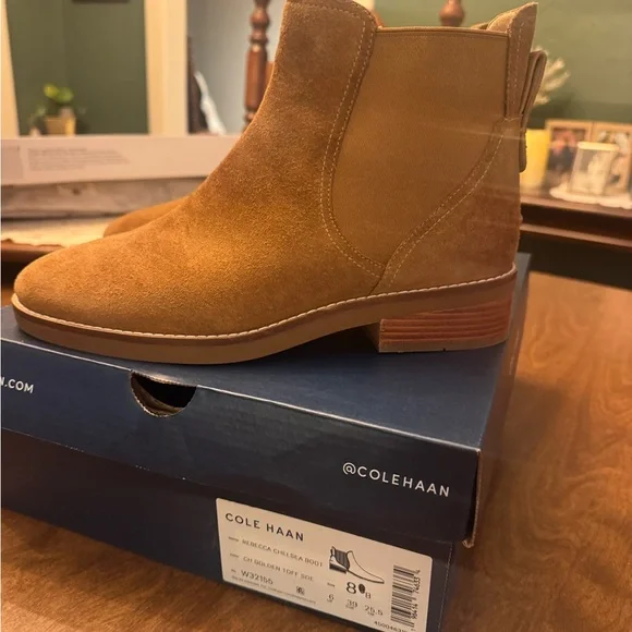 Cole Haan Rebecca chelsea boot - Size 8 - Picture 4 of 7